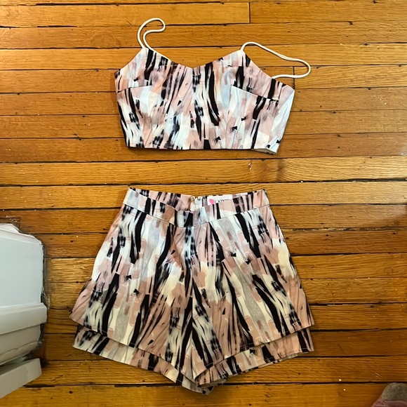 Other - Two piece striped set